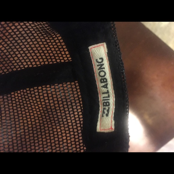 Billabong snapback hat with tribal pattern - Picture 4 of 5